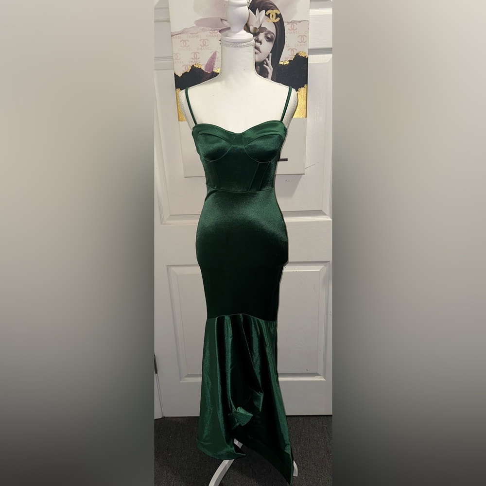 Windsor Elegant Green Strapless Dress size Small NWT